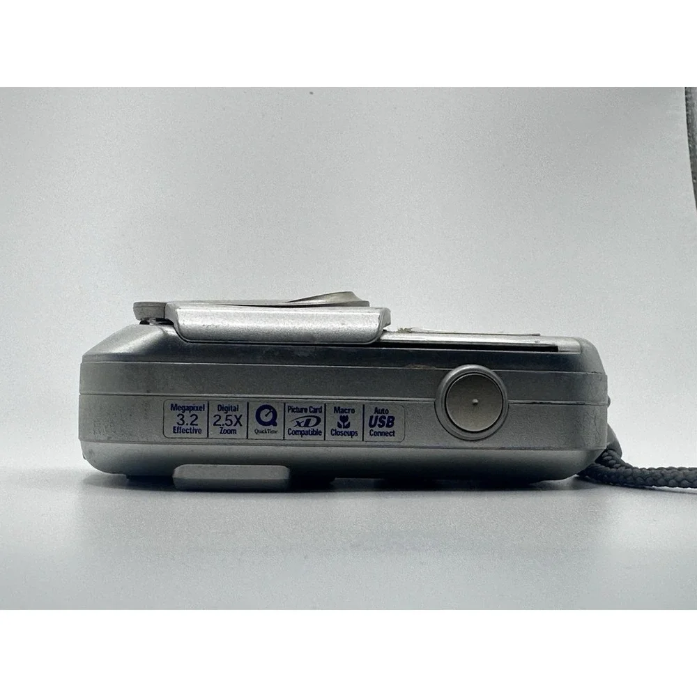 Olympus D-395 Camedia 3.2MP Digital Camera Silver Untested For Parts Repair